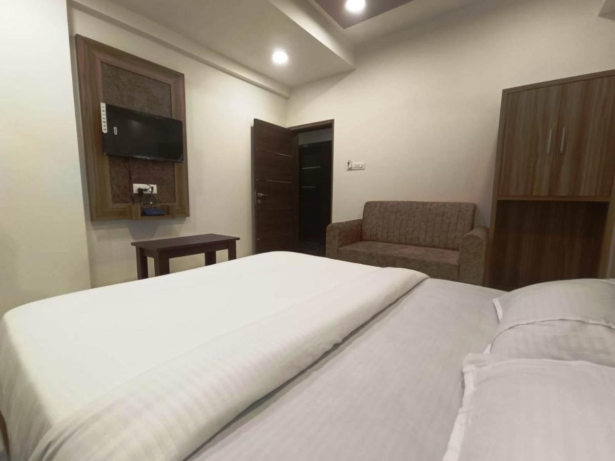 Sai Sagar Lodging & Boarding Ulhāsnagar 외부 사진